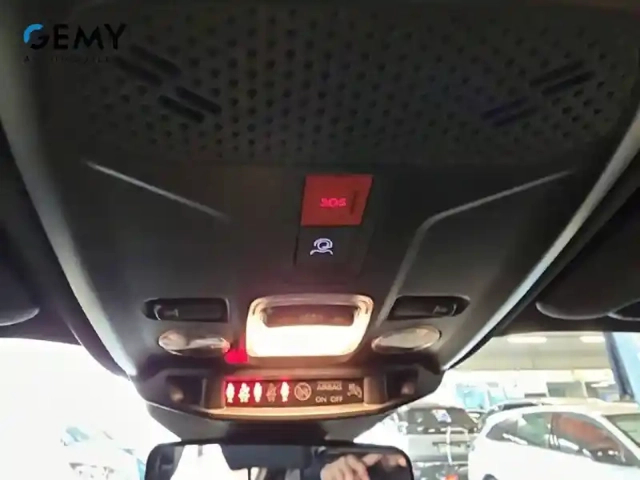 Peugeot 2008 hybrid 145 e-dcs6 — photo 25