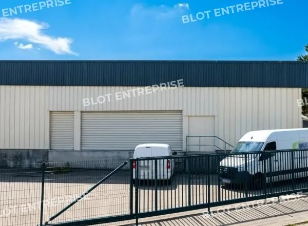 Local d'activité 1 285 m²