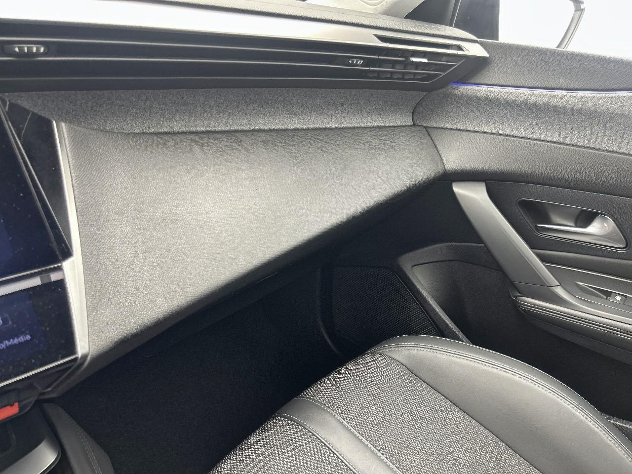 Peugeot 308 sw puretech 130ch s&s eat8 allure pack — photo 30
