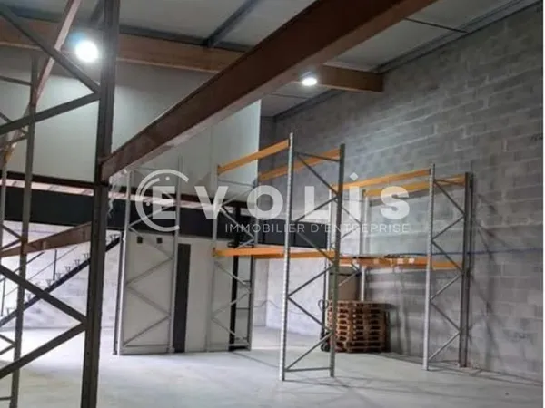 Local d'activité 154 m²