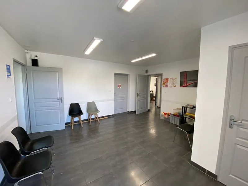 Photo 3