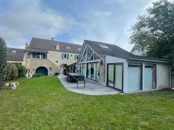 Maison de ville 8 pièces 280 m²