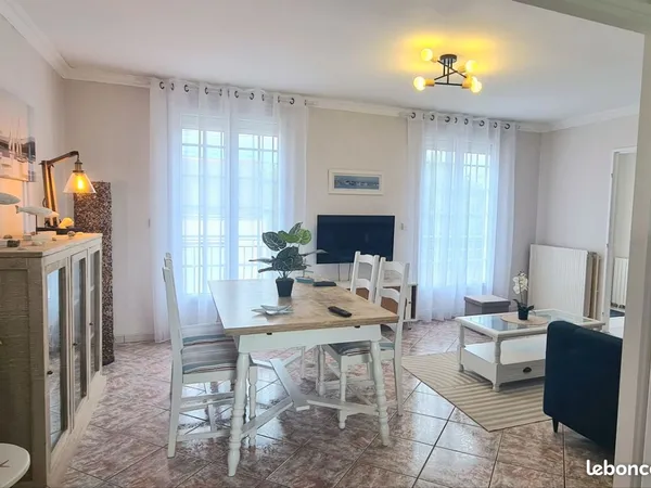 Maison de plain-pied 5 pièces - 3 chambres - Sous-sol complet