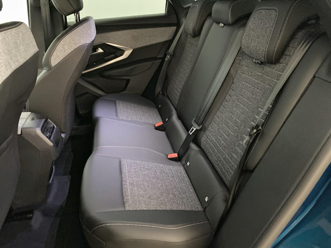 Peugeot 3008 hybrid 145 e-dcs6 allure — photo 10