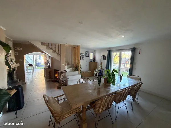 Maison avec vue lac