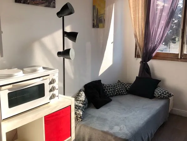 Studio Meublé