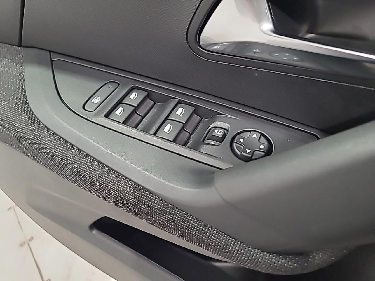 Peugeot 2008 100 s&s bvm6 style — photo 20