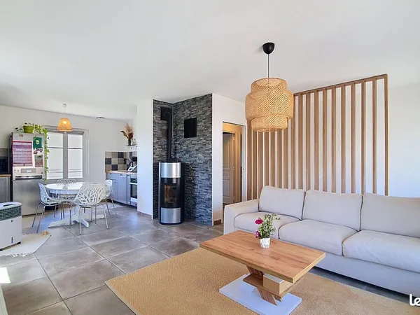 Vouvray - Maison rénovée 3 chambres, jardin et garage