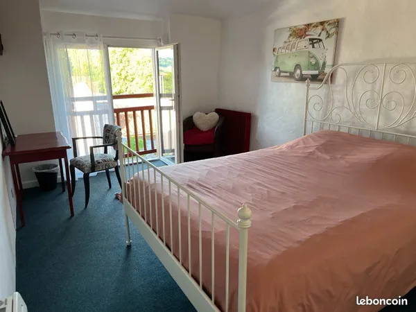 Chambre 18m2-pension de famille-repas inclus-750