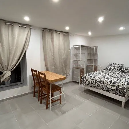 STUDIO MEUBLÉ 18m² - BÉZIERS - PROCHE ALLÉES PAUL RIQUET - 470 CC