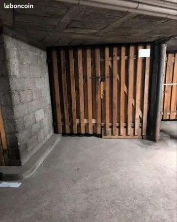 Stockage Location Fresnes   18000€