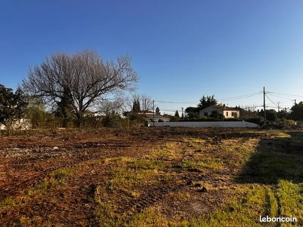 Terrain 435 m² Meynes
