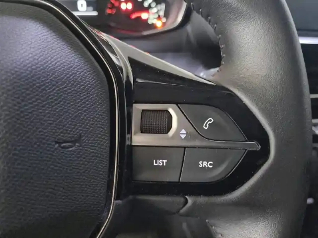Peugeot 2008 puretech 100 s&amp;s bvm6 — photo 75