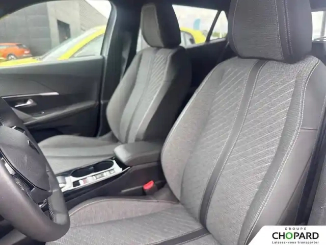 Peugeot 2008 hybrid 145 e-dcs6 — photo 14