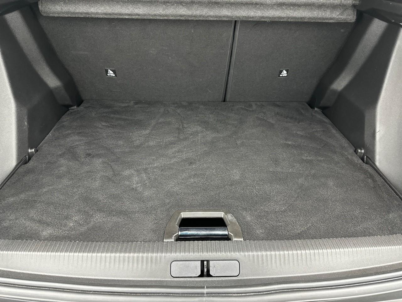 Peugeot 2008 puretech 130 s&s eat8 allure pack — photo 14