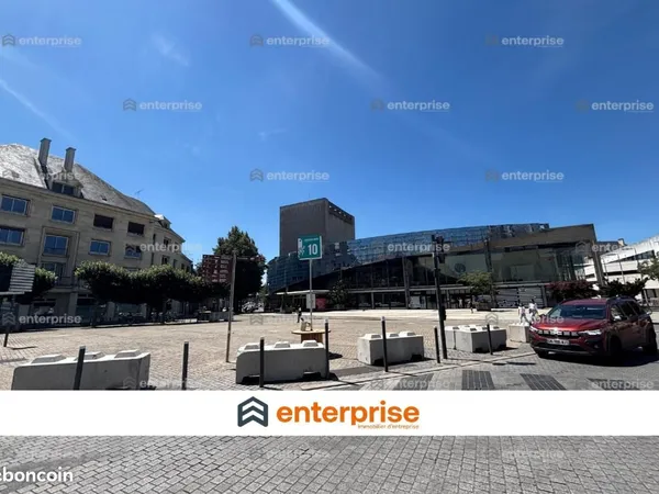 Local commercial 83 m²