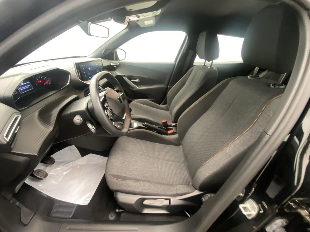 Peugeot 2008 100 s&s bvm6 style — photo 9