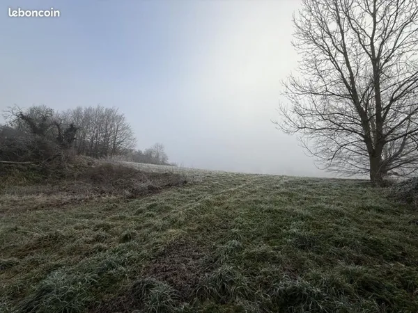 Terrain 689 m² Romain