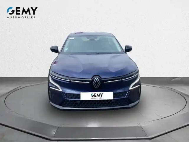 Renault Megane e-tech ev60 220 ch super charge — photo 34