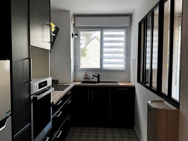 T2 meublé 58 m² - Rénové - Calme - Balcon & parking - La Riche