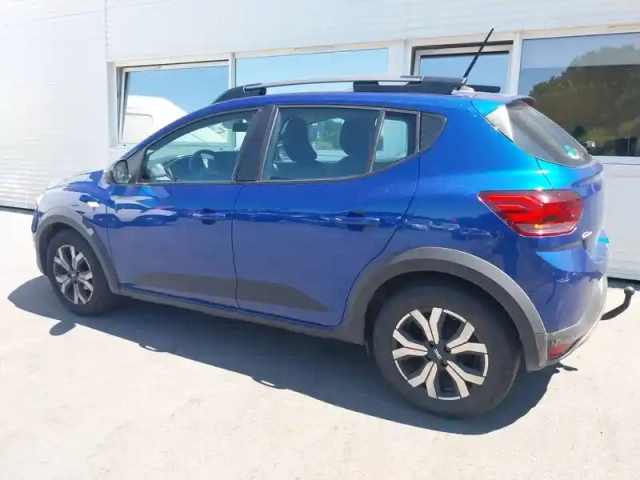 Dacia Sandero eco-g 100 — photo 9