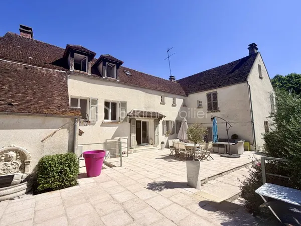 Maison 12 pièces 298 m²