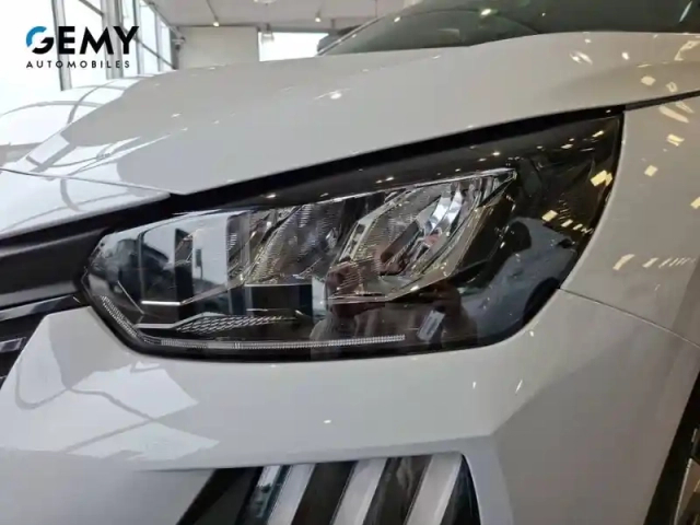 Peugeot 208 hybrid 110 e-dcs6 — photo 16