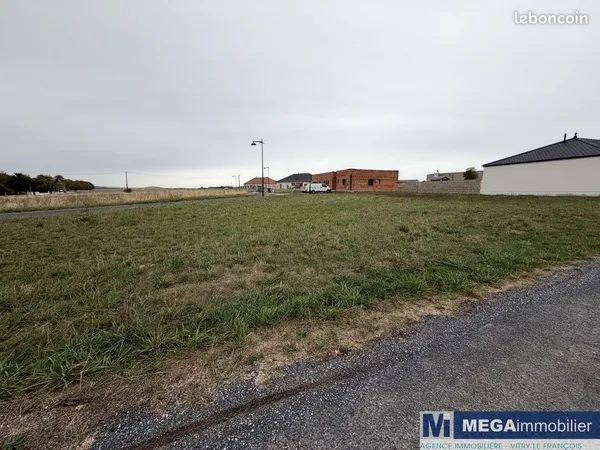 Terrain 888 m² Maisons-en-Champagne