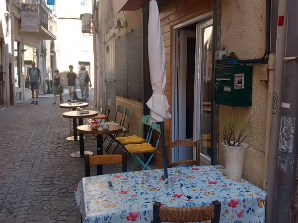 Pas de porte, droit au bail