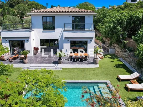 Villa 5 pièces 144 m²
