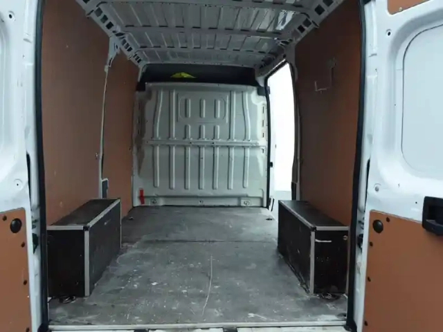 Peugeot Boxer tole 330 l2h2 bluehdi 120 s&amp;s — photo 6