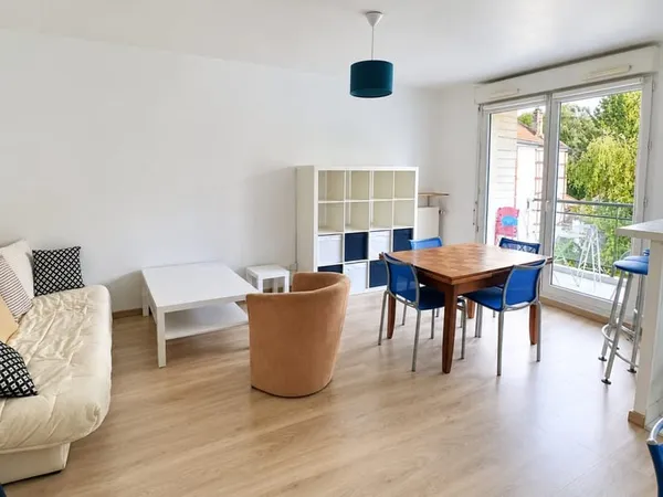 A LOUER F2 meublé de 45m2 avec balcon et parking - ROUEN