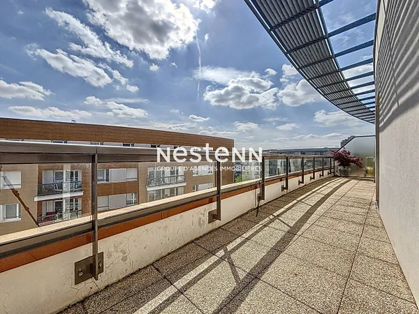 ISSY LES MOULINEAUX - FORT D'ISSY - Vente appartement 2 pièces de 47,90 m² avec un balcon de 16,70 m