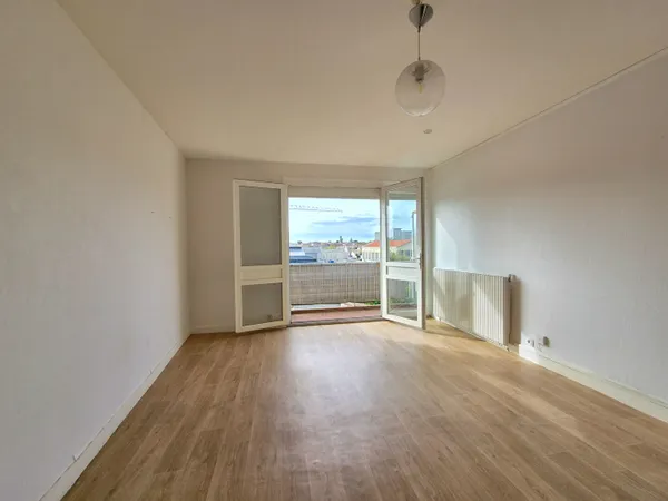Studio 30m² avec balcon et garage