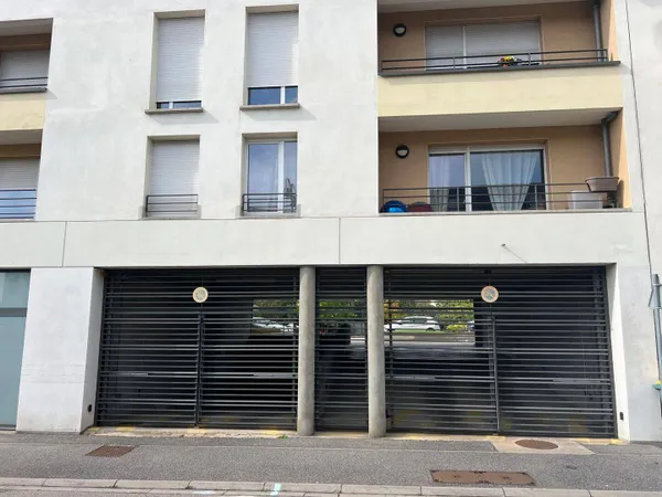 Parking 13 m²