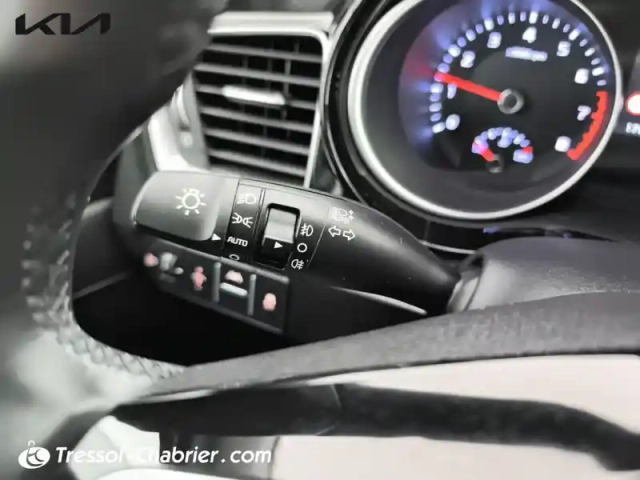 Kia Ceed 1.0 t-gdi 100 ch bvm6 — photo 22