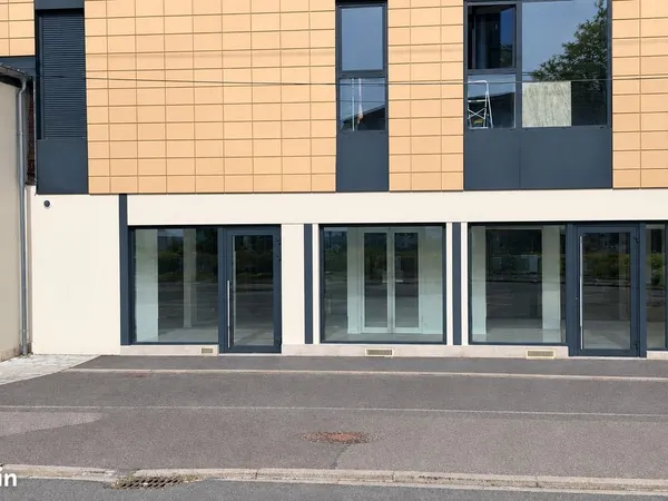 Local commercial 150 m² Briey