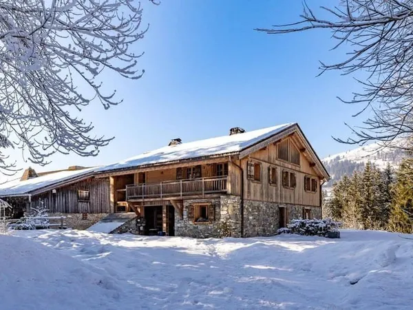 Chalet 7 pièces 357 m²