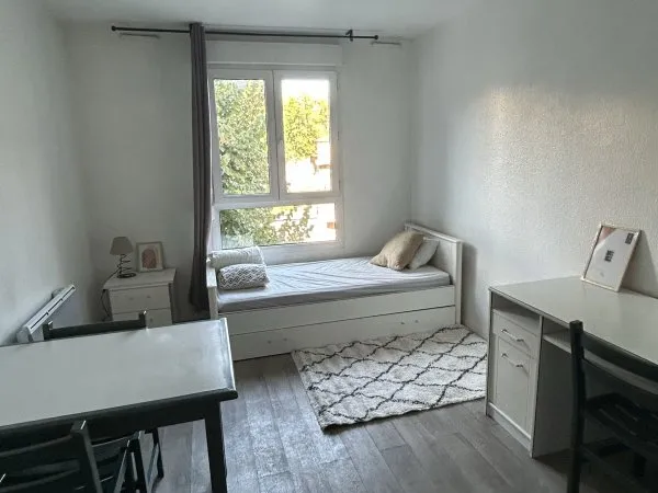 Loue studio meublé - 18m²