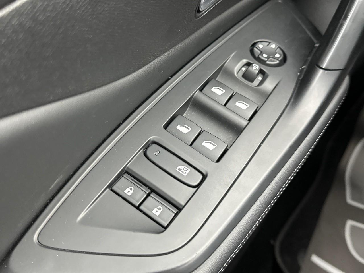 Peugeot 308 phev 180 e-eat8 allure — photo 15
