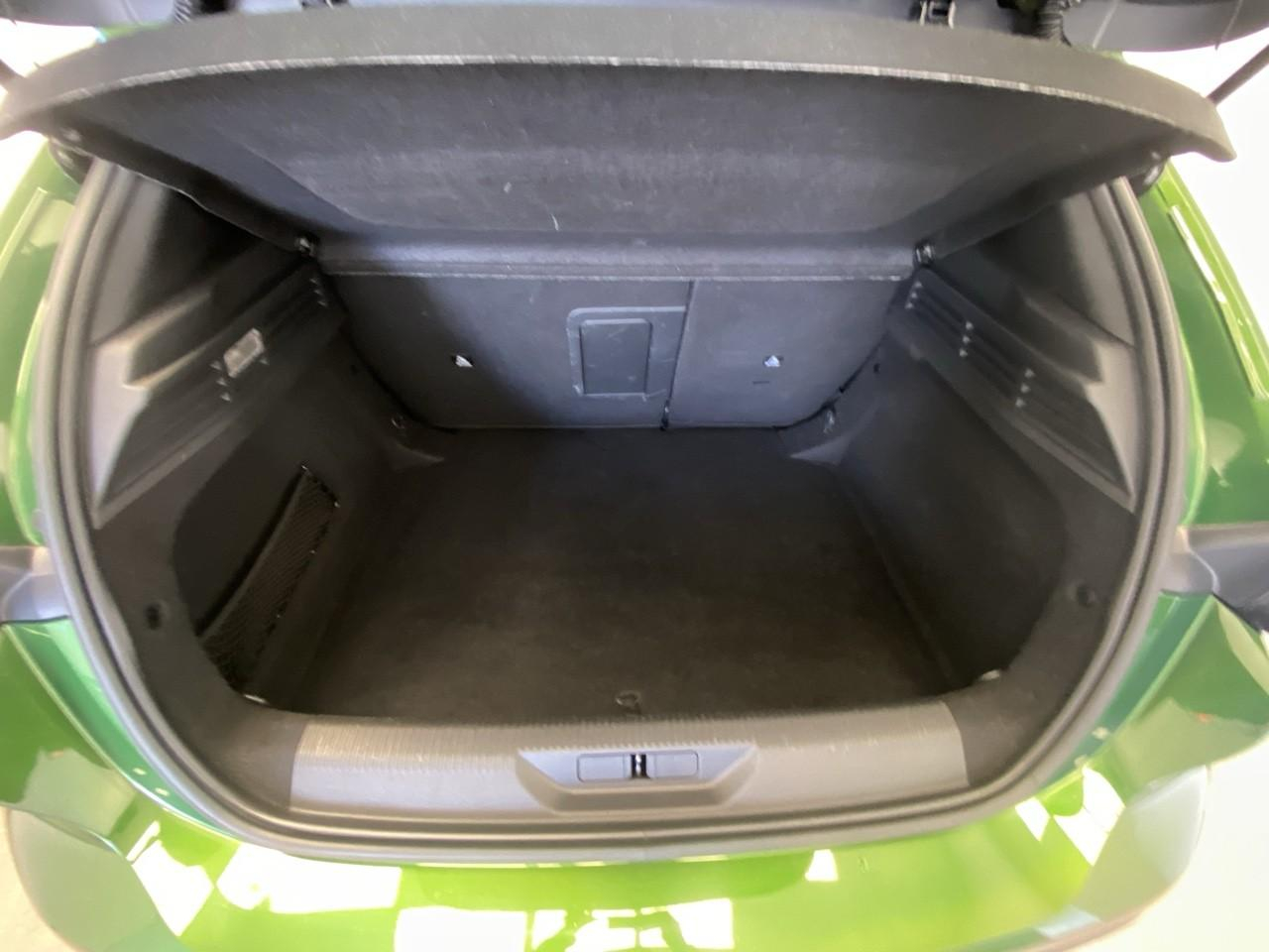 Peugeot 308 sw puretech 130ch s&s bvm6 allure pack — photo 6