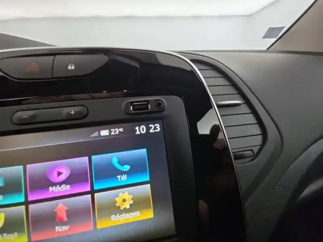 Renault Captur tce 150 fap edc — photo 42