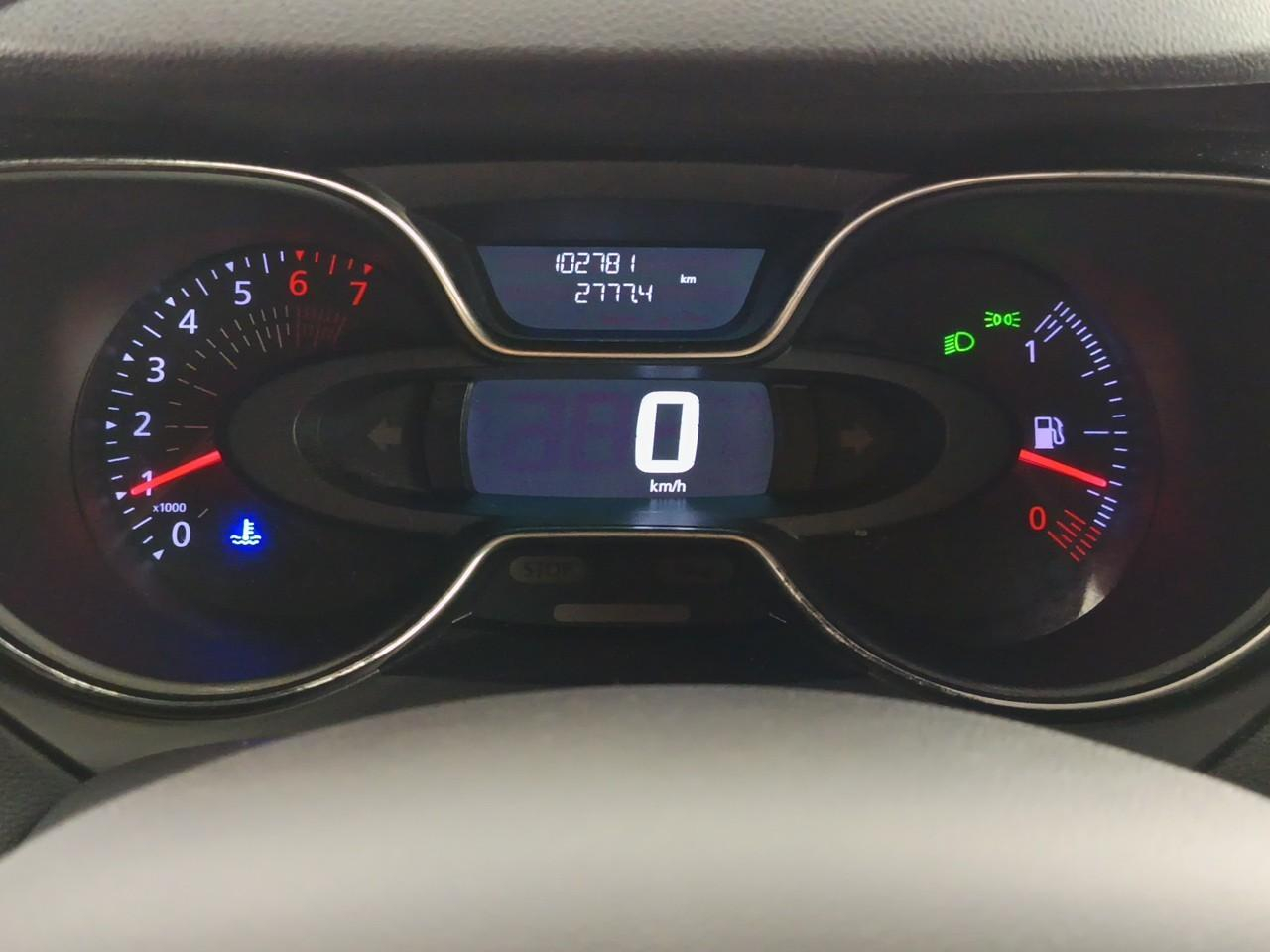 Renault Captur tce 90 intens — photo 22