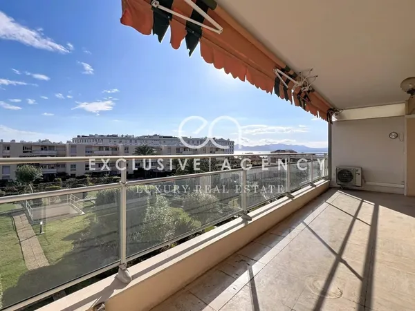 Cannes 3 - 4 pièces 91m² vue mer parking et cave