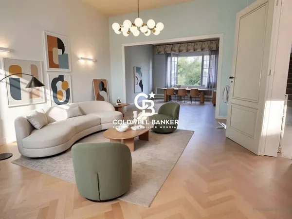 Maison de plain-pied 8 pièces 279 m²
