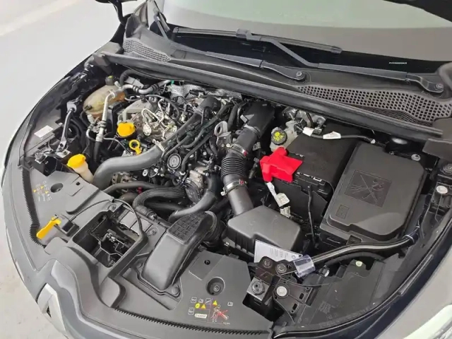 Renault Captur tce 155 edc fap — photo 161