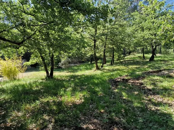 Terrain constructible 922 m²