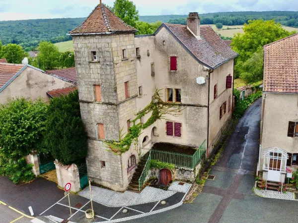 Vente superbe maison historique de 1606, à Granges-le-Bourg