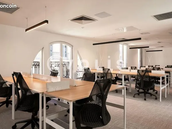 Bureaux 310 m²