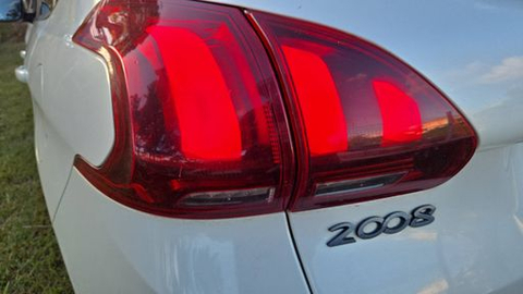 Peugeot 2008 1.2 PureTech 130 - Allure – 2018 – 76560 km – Essence – Boîte Manuelle